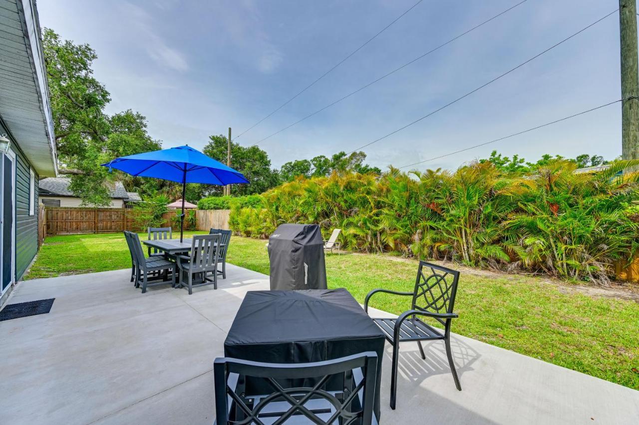 Dog-Friendly Home With Yard About 6 Miles To The Beach! Sarasota Exterior foto